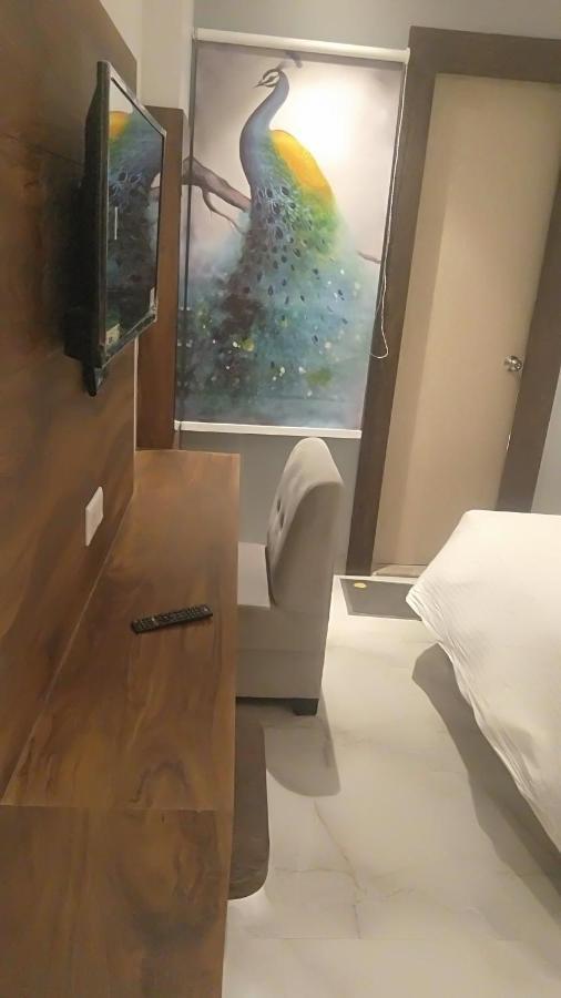 Hotel The Nilsa นิวเดลี ภายนอก รูปภาพ